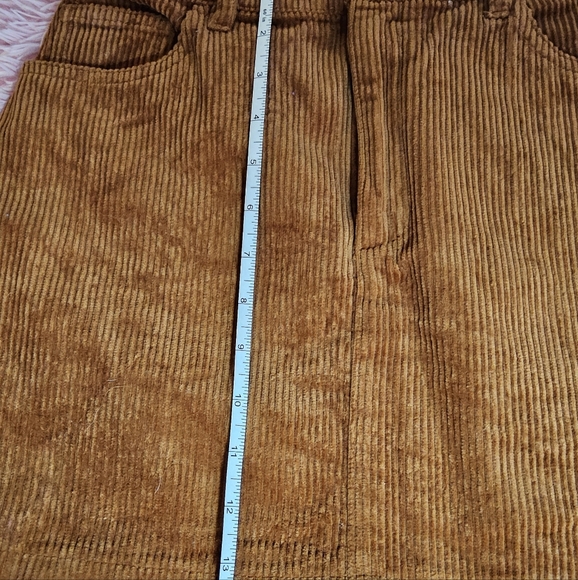 Forever 21 corduroy skirt - Picture 5 of 5